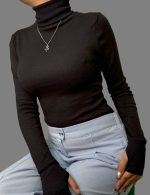 کراپ یقه اسکی آستین انگشتی