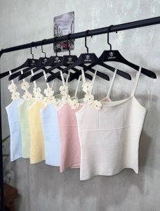 تاپ زنانه گل‌دار نخی کد 1123